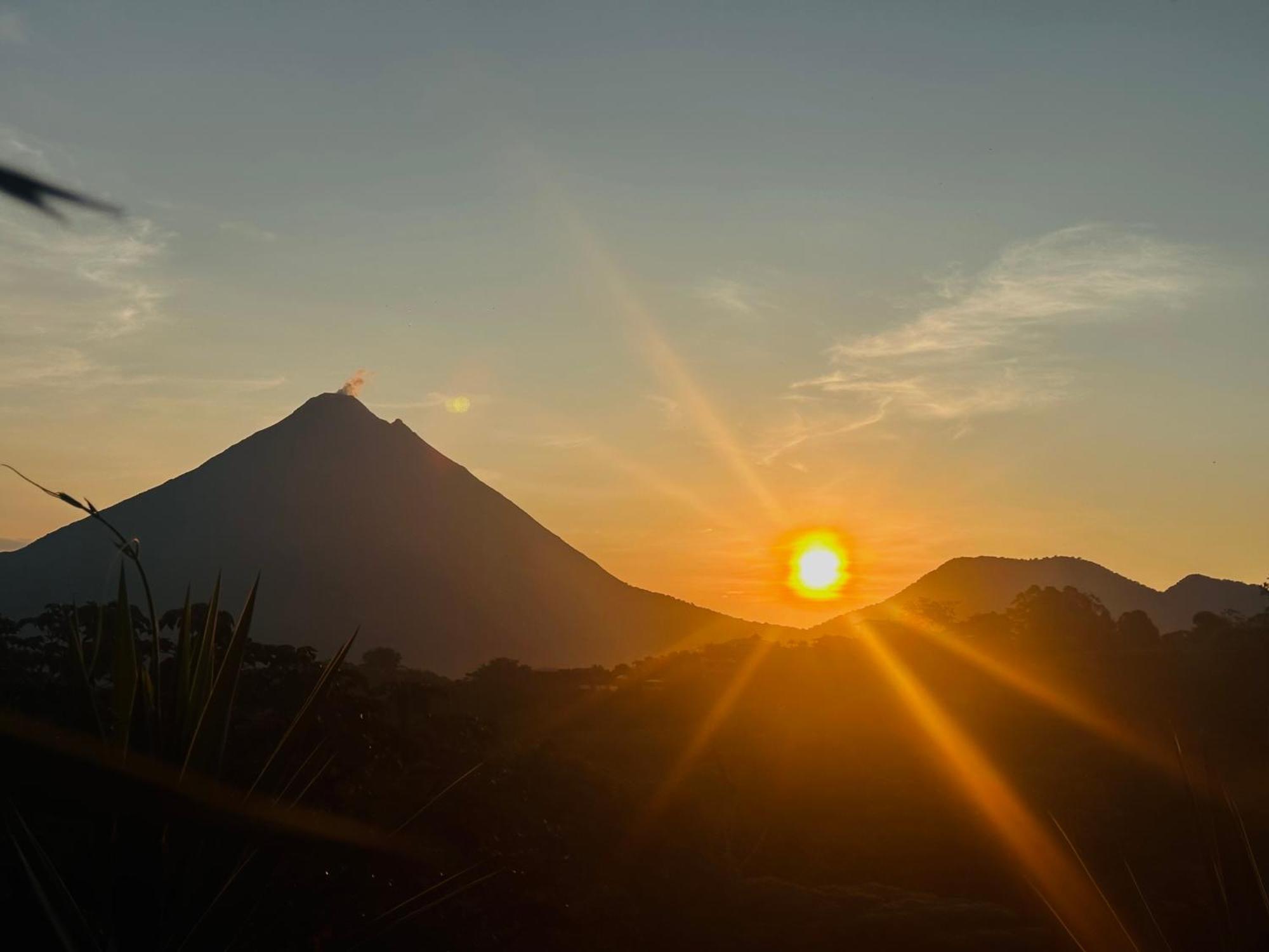 Los Tucanes Lodging El Castillo 外观 照片