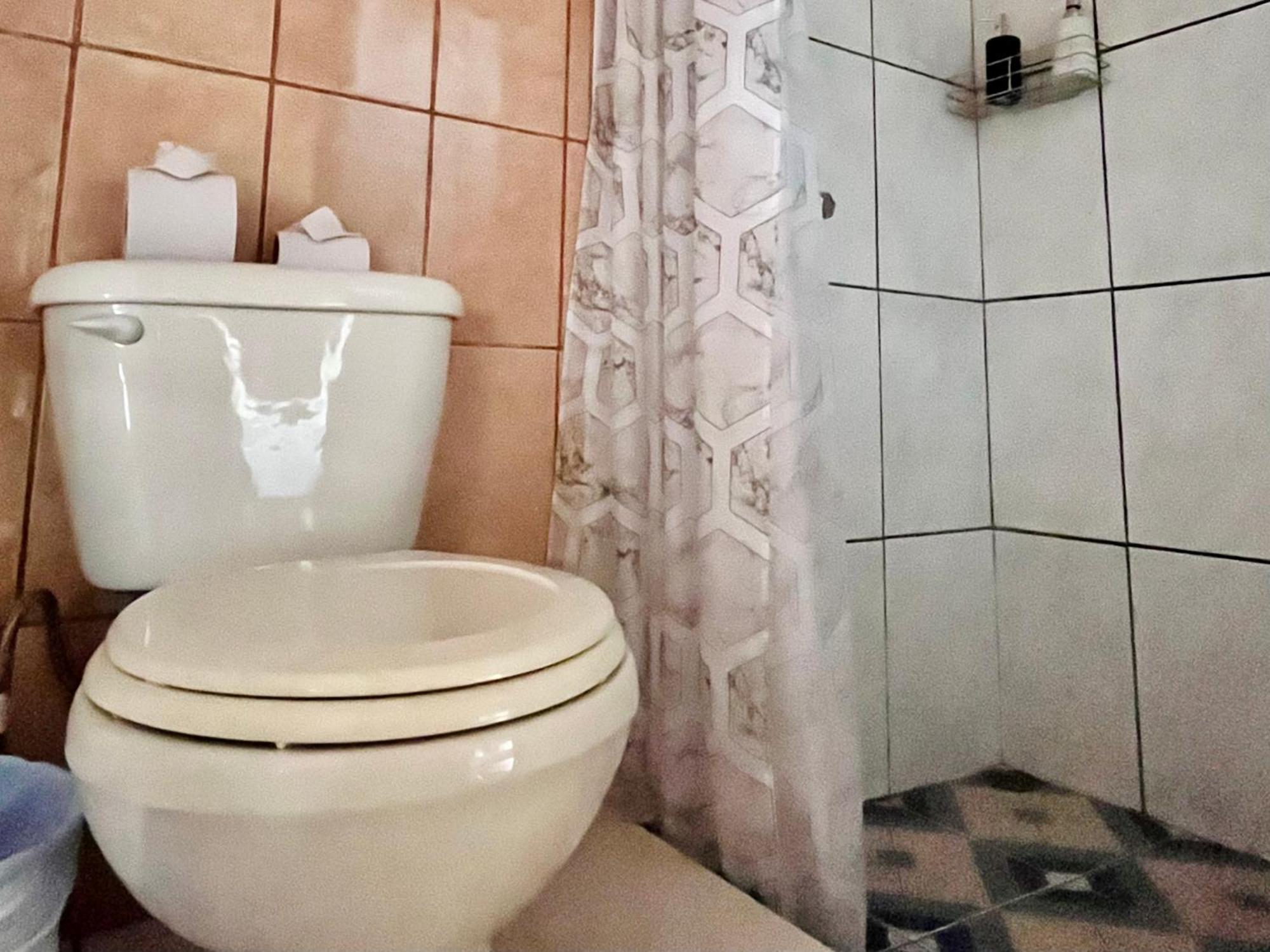 Los Tucanes Lodging El Castillo 外观 照片